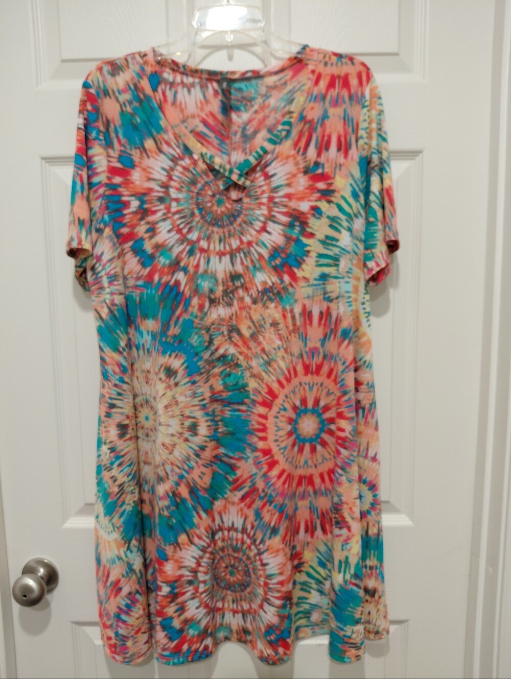 Yahada Multicolor Brushstroke V-Neck Top